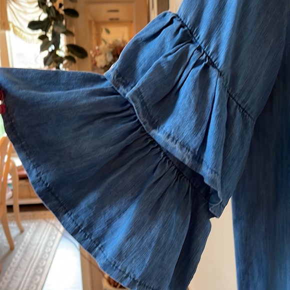 Chambray Dress Lightweight Denim Bell Sleeve Ruffle Size Large - Picture 2 of 4